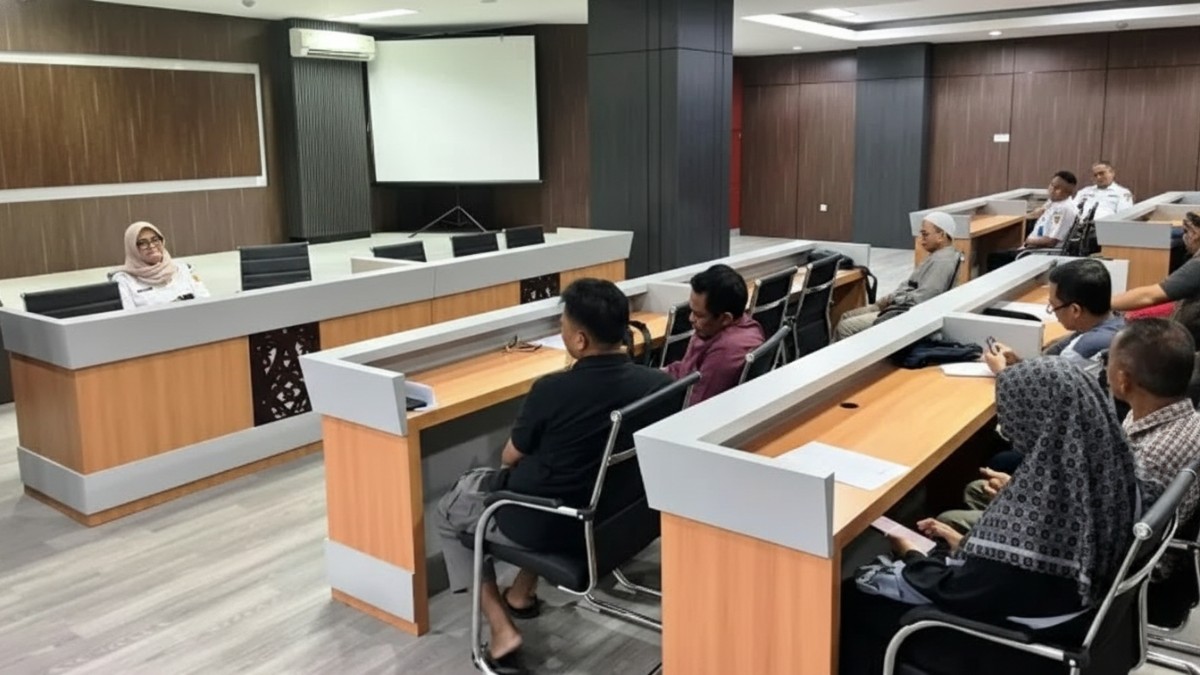 Dinas Perdagangan Kota Samarinda menggelar sosialisasi zonasi Pasar Pagi bersama para pedagang, Rabu (4 Februari 2026).