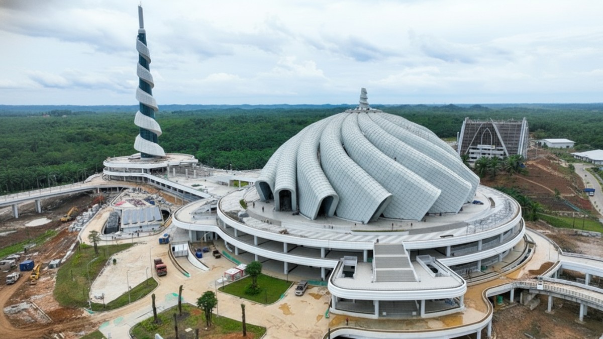 Tampilan Masjid Negara IKN dengan menara 99 meter sebagai ikon religi Nusantara.