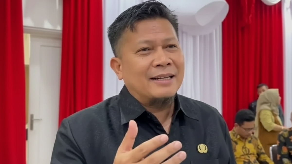 Kepala Satpol PP Balikpapan Boedi Liliono. Imbauan Kemenag Soal Sweeping Rumah Makan, Balikpapan Pilih Jalur Toleransi dan Pengawasan Persuasif