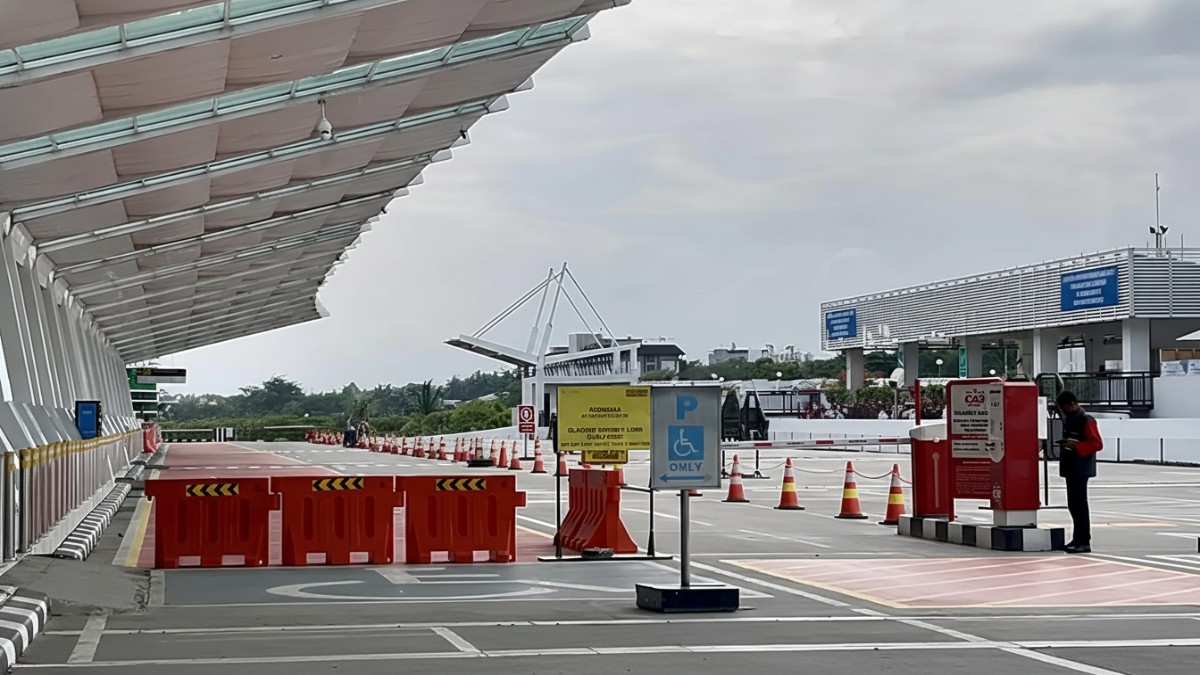 Area parkir khusus di Bandara SAMS Sepinggan Balikpapan dengan tarif Rp75 ribu per jam pertama yang tengah disorot DPRD.