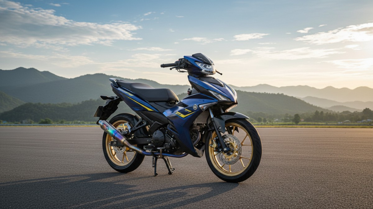 Tampilan Yamaha MX-King 2026 dengan desain sporty dan pilihan warna baru yang menarik perhatian pecinta motor bebek performa.