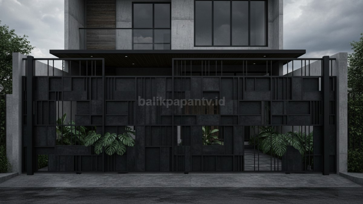 Pagar rumah dengan desain terlalu berat dan warna gelap 