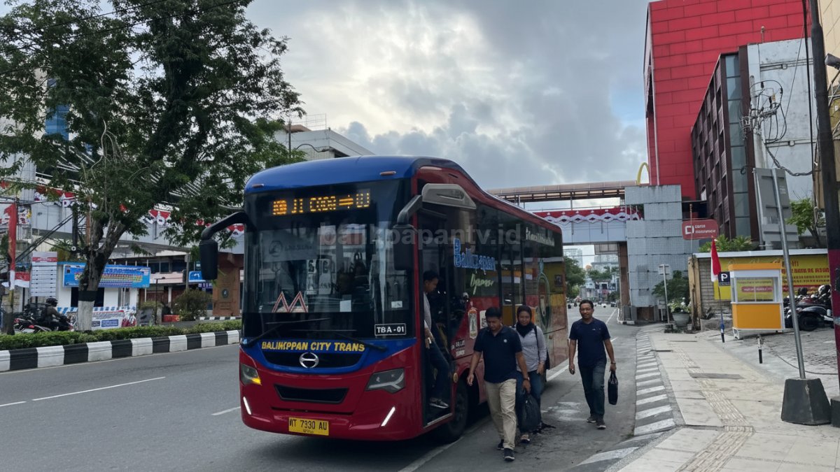 Bus di Balikpapan dalam satu jalur terintegrasi, gambarkan perubahan sistem transportasi kota