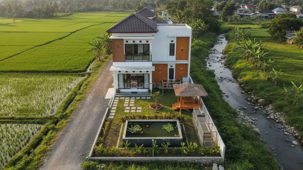 Rumah minimalis desa dengan halaman belakang multifungsi