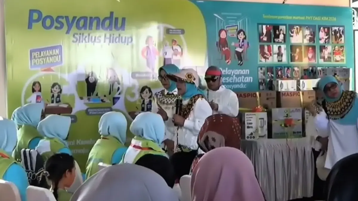 Aktivitas Tim Pendamping Keluarga PPU saat sosialisasi pencegahan stunting di masyarakat