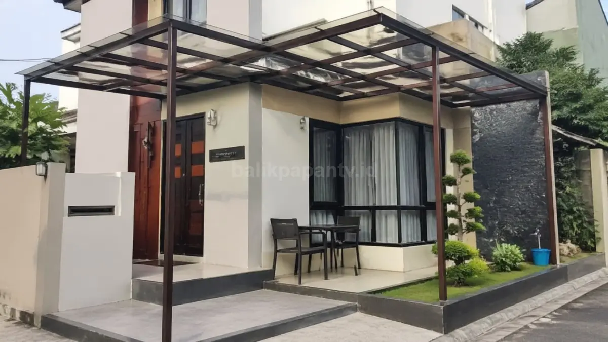 Kanopi baja ringan + polycarbonate transparan.