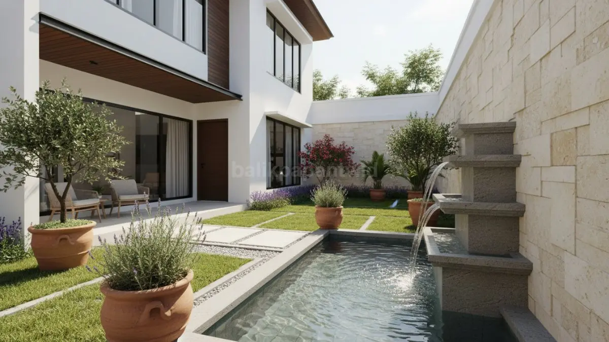  Taman Mediterania dengan elemen air sederhana 