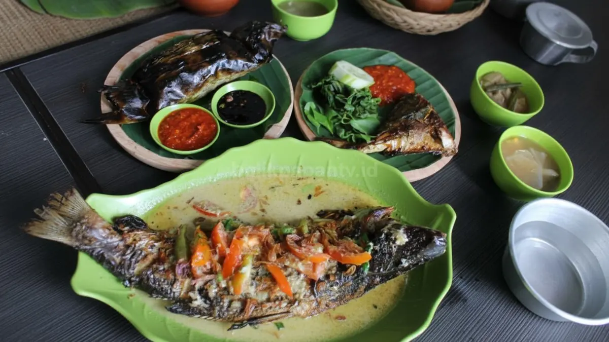 Ikan bakar khas Kaltim dengan bumbu rempah dan aroma menggoda