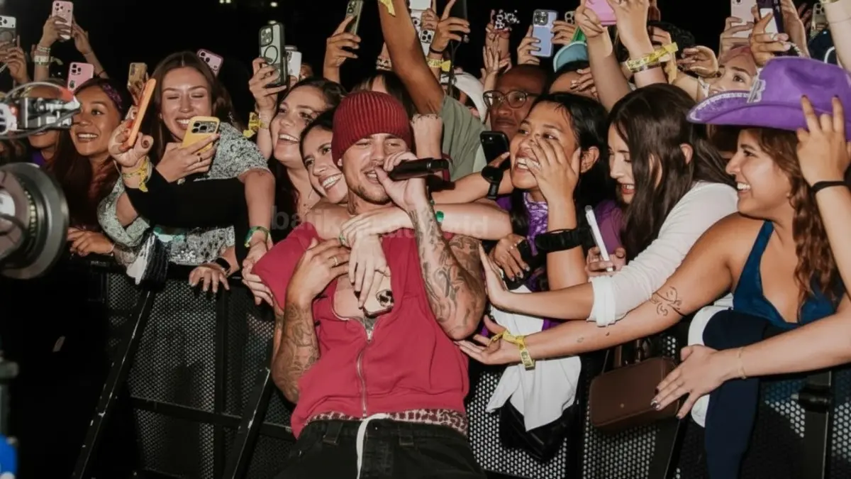 (X/justinbieber)