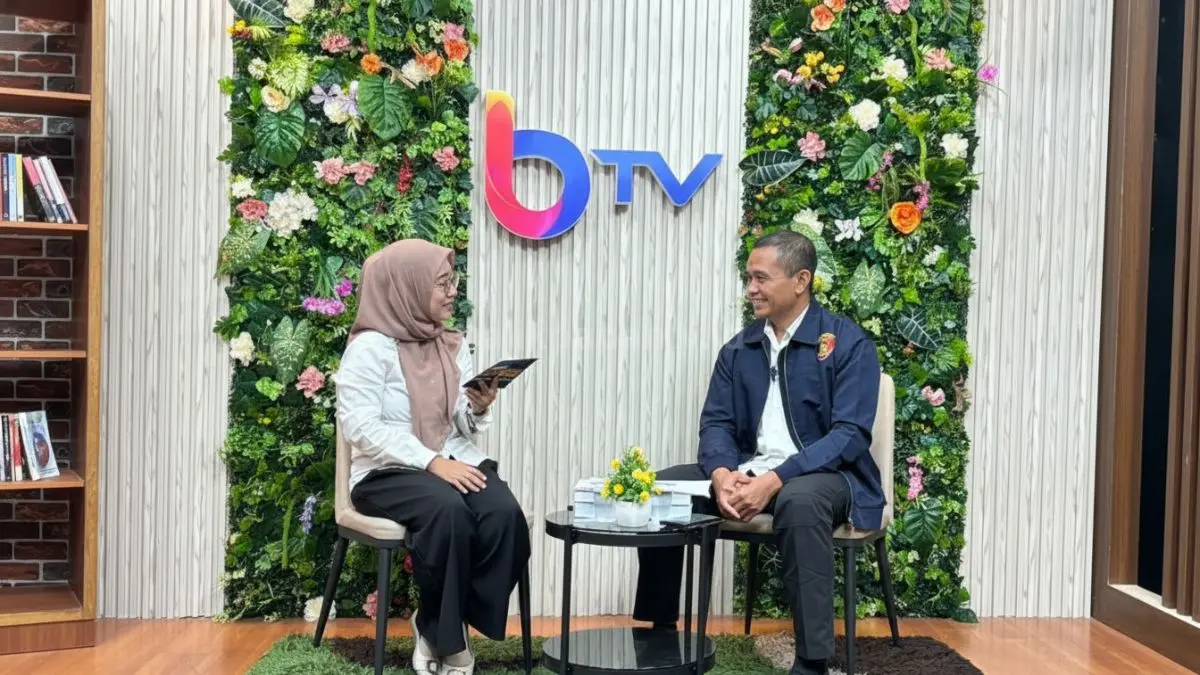Suasana talkshow Salam Presisi di Studio Balikpapan TV membahas Restorative Justice bersama narasumber Polda Kaltim. (Aul/BTV)
