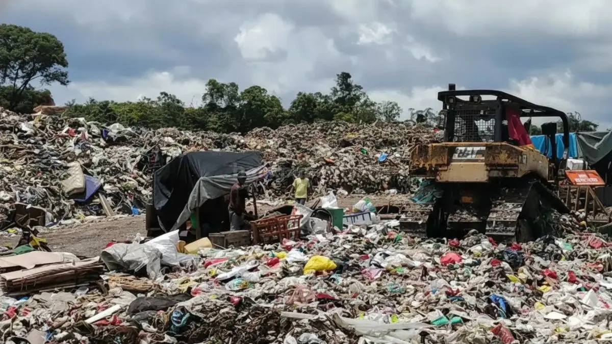 Aktivitas pengelolaan sampah di TPA Sambutan Samarinda dengan rencana pembangunan PSEL.