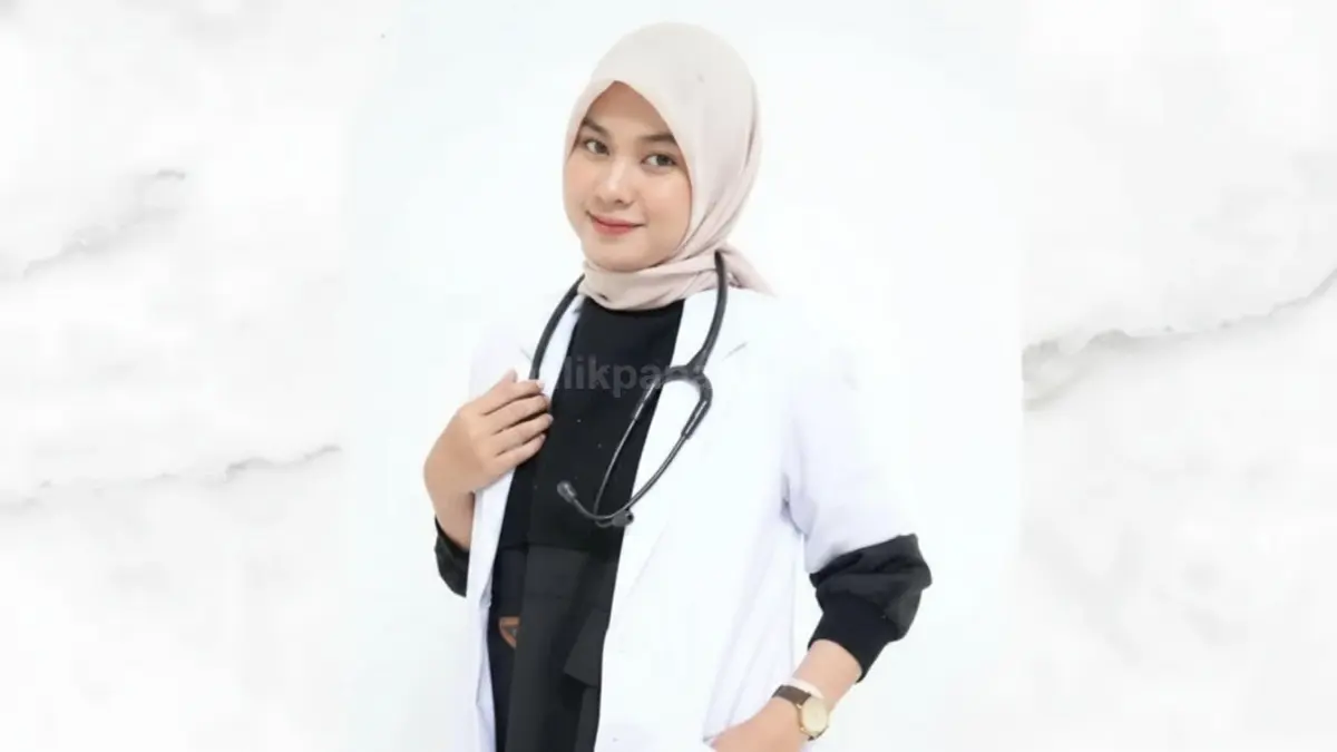 r Myta tetap bertugas di IGD meski mengalami demam dan kondisi tubuh menurun