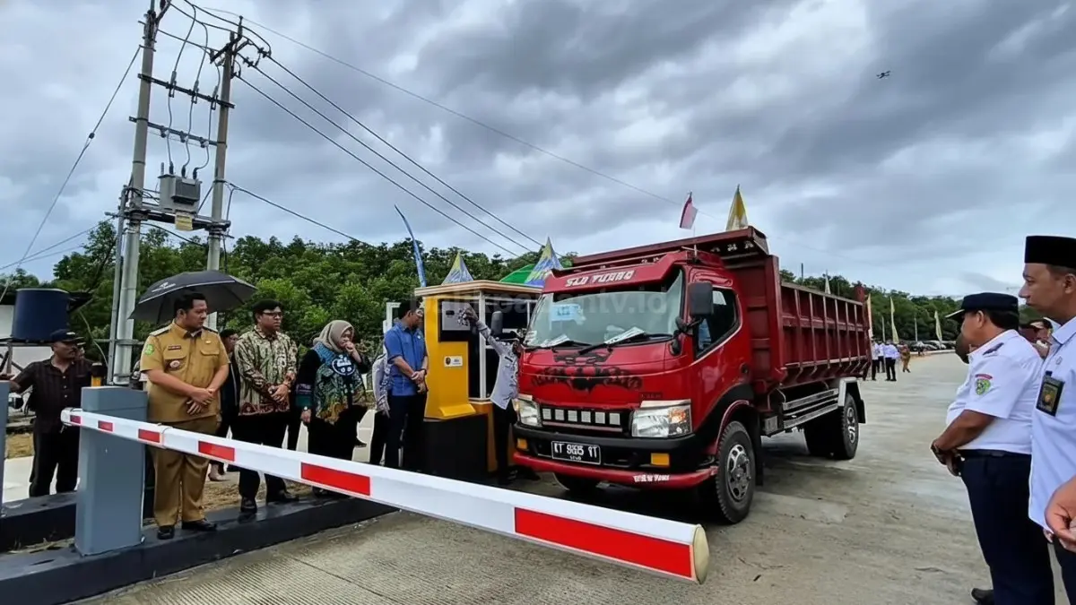 Aktivitas bongkar muat di Pelabuhan Benuo Taka PPU jadi sorotan DPRD terkait potensi peningkatan PAD daerah.