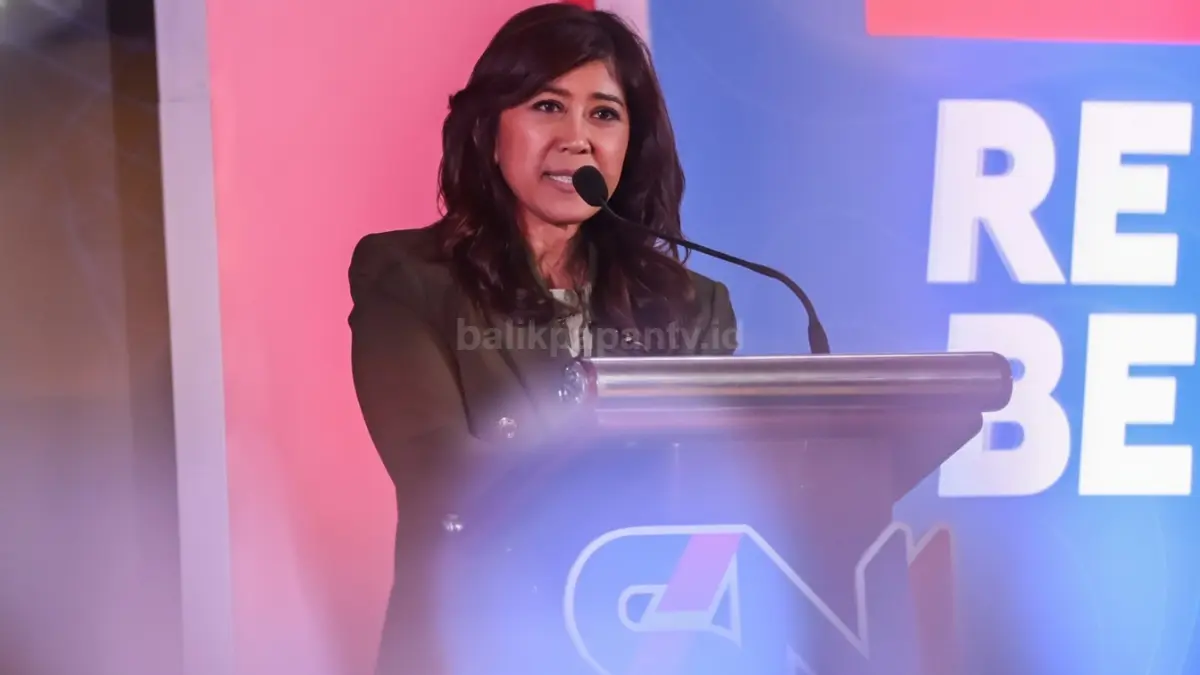 Menkomdigi Meutya Hafid saat menjelaskan perjanjian digital Indonesia dan Amerika Serikat di DPR RI.