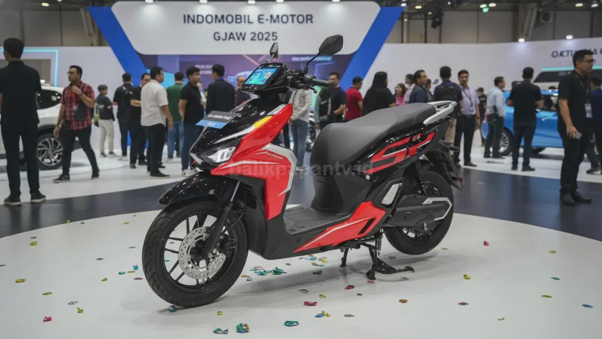 Indomobil e-Motor Sprinto tampil di GJAW 2025 dengan desain sporty dan fitur Smart Touchscreen yang menarik perhatian. (BTV/Ai)