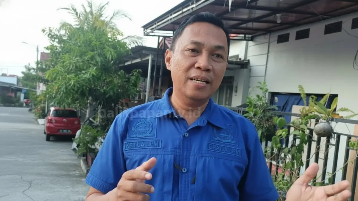 Ketua LPM Graha Indah, Shidiq Nur Alam, bersama Ketua RT menyatakan dukungan terhadap SPMB transparan di Balikpapan.