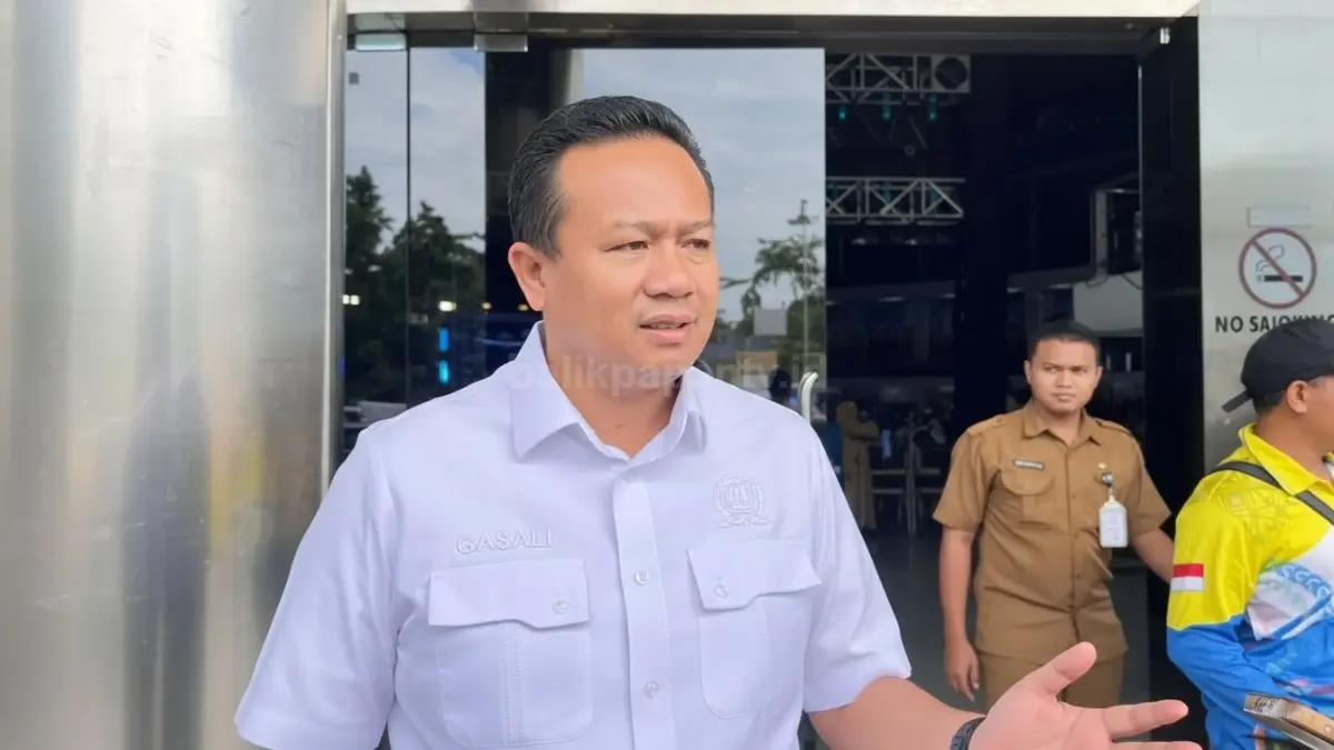Rapat persiapan SPMB Balikpapan 2026 saat DPRD menyoroti daya tampung sekolah dan transparansi penerimaan siswa.