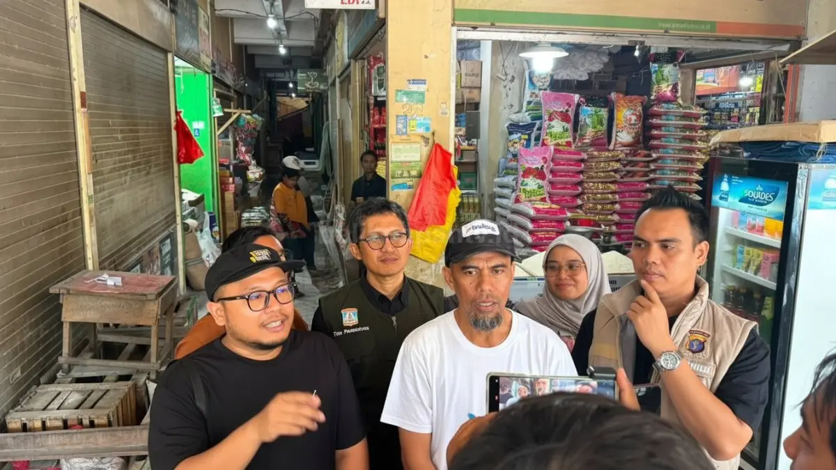Penyaluran beras SPHP dan MinyaKITA ke pasar membantu menjaga pasokan kebutuhan pokok masyarakat.
