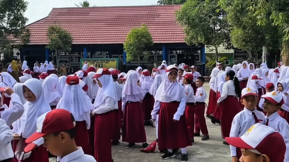 Anak-anak mengikuti kegiatan belajar PAUD sebagai bagian dari rencana wajib belajar 13 tahun di Kabupaten PPU.