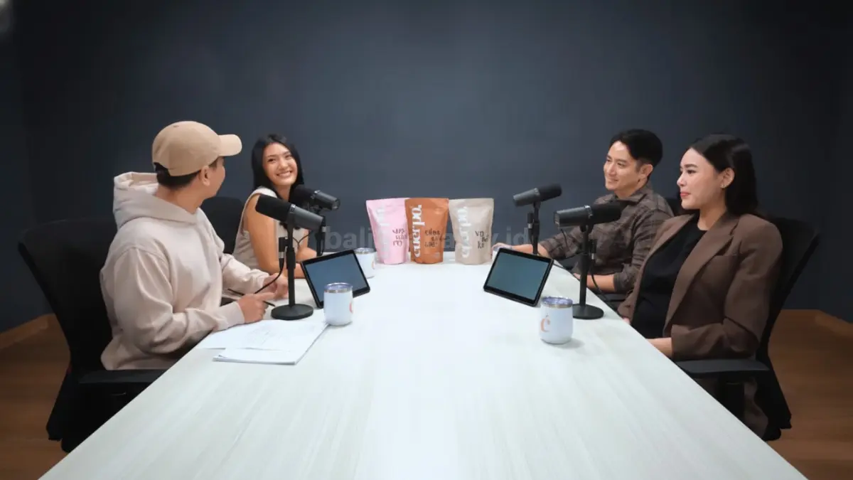 Dinamika rumah tangga Amanda Manopo dan Kenny Austin setelah menikah penuh adaptasi dan tantangan baru. (BTV/AI)