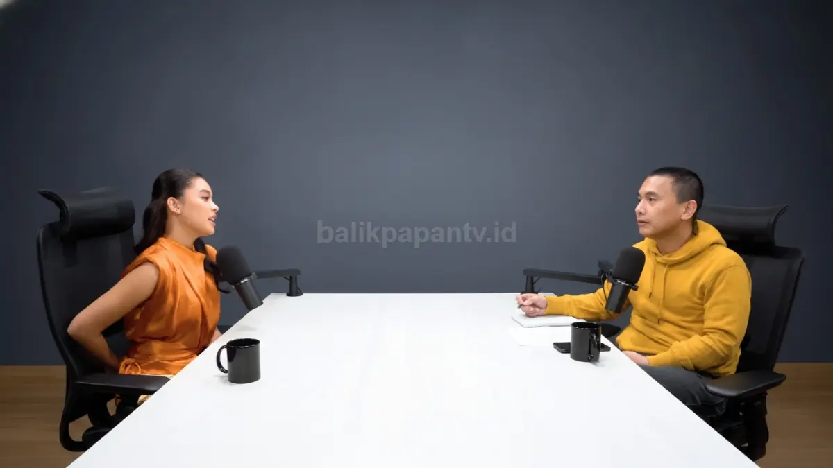 Aqila Calista membagikan perjalanan karier serta pandangannya tentang perbedaan antargenerasi. (BTV/AI)
