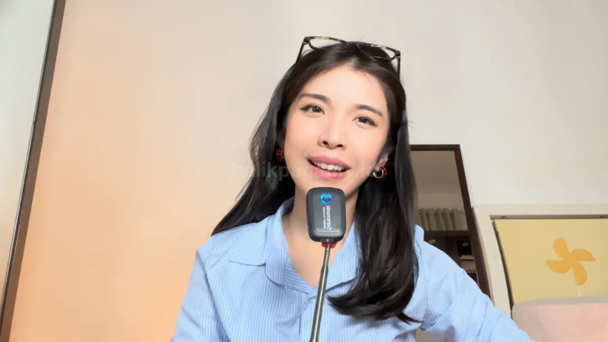 Perawatan rambut bergelombang membutuhkan keratin awal dan hair mask rutin untuk hasil sehat terjaga. (BTV/AI)