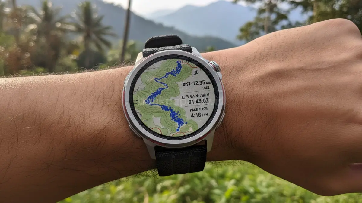 Tampilan jalur GPS Suunto Race S yang menunjukkan akurasi tinggi saat pengujian lapangan. (BTV/Ai)
