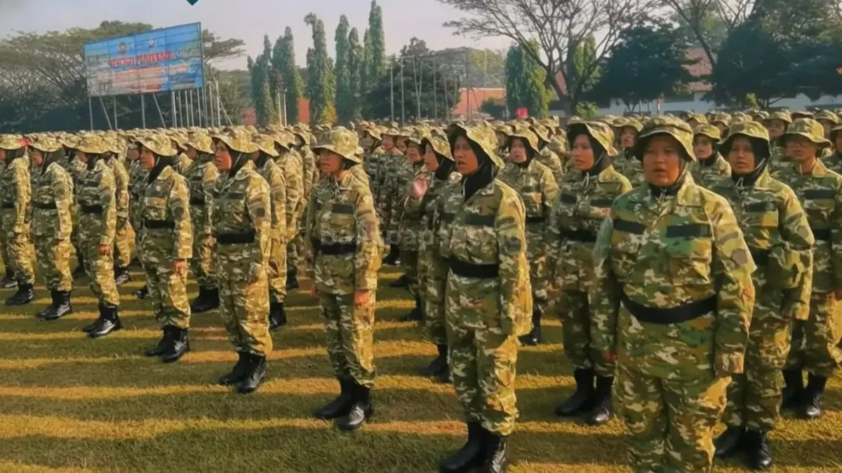 Suasana pelaksanaan Program SPPI menjadi sorotan setelah DPR meminta evaluasi latihan dasar militer.