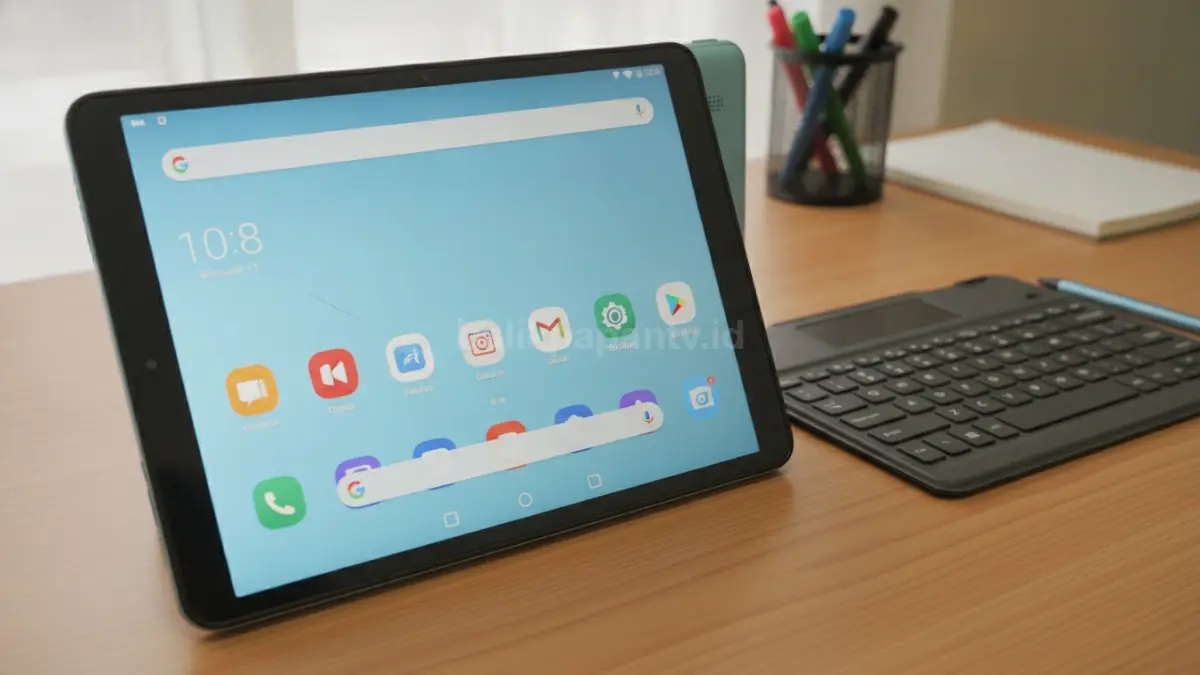 Advan Sketsa 2 bekas dengan layar 10 inci sedang menampilkan antarmuka Android 11, menggambarkan tablet murah yang masih layak digunakan pada 2026. (BTV/Ai)