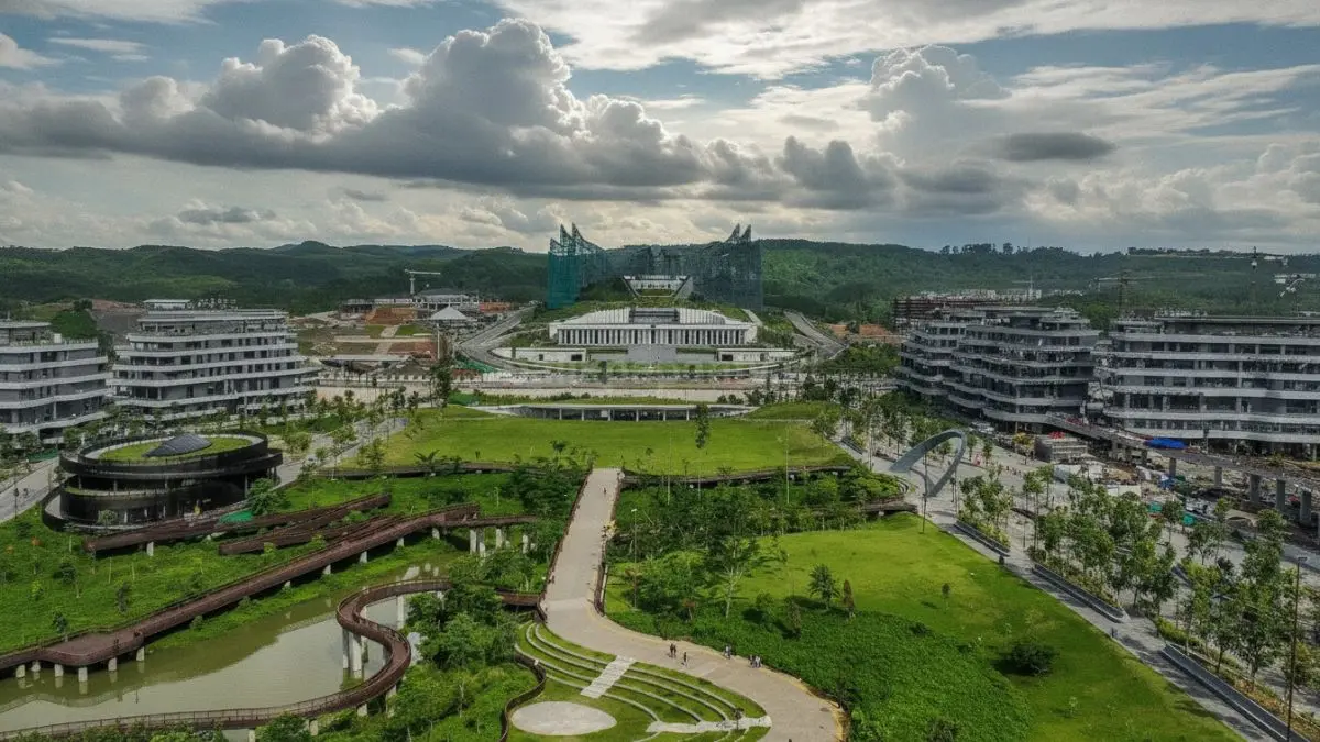 Kawasan inti IKN dengan pembangunan yang terus berjalan menuju penetapan ibu kota baru Indonesia.
