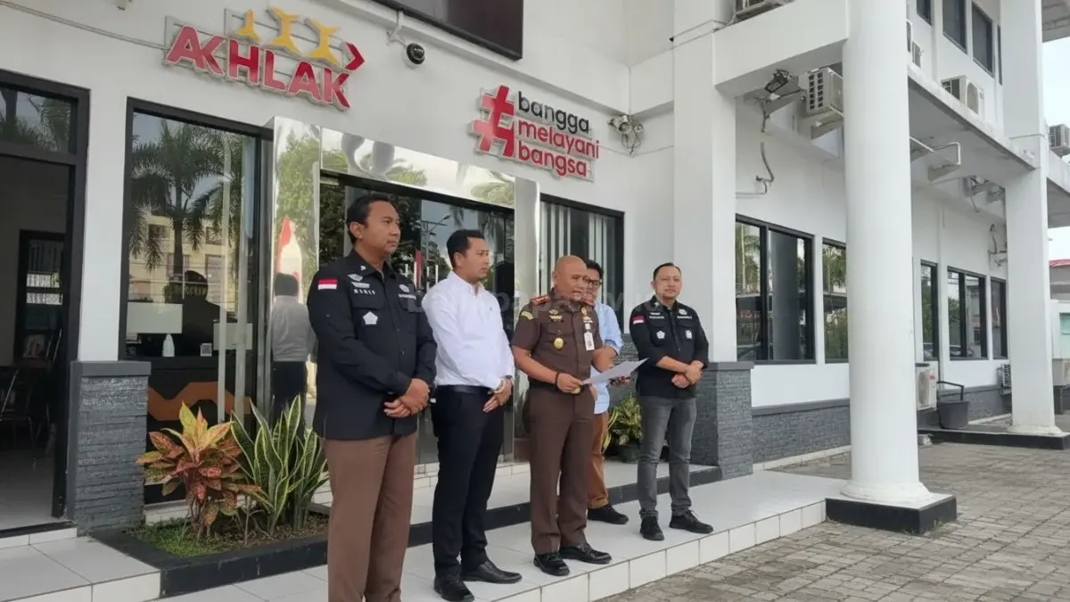 Kejaksaan Negeri Hulu Sungai Utara memberi informasi dalam penanganan dugaan korupsi dana desa.