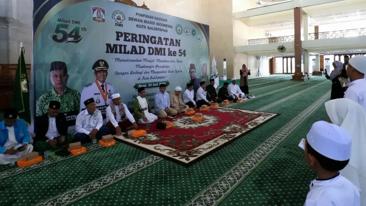 DMI Balikpapan menyalurkan santunan anak yatim, didukung pemerintah, melalui pendataan penerima agar kepedulian sosial terus berkembang.

