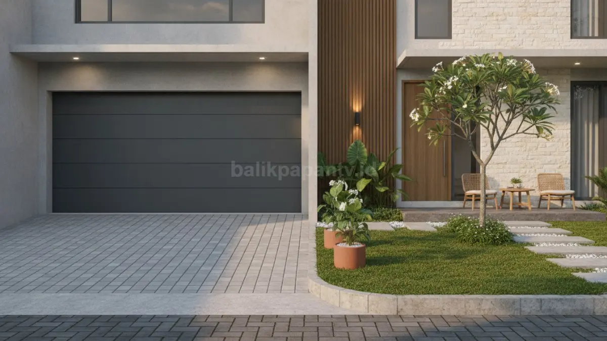 Garasi berdampingan taman kecil menghadirkan suasana hijau segar dan fasad rumah minimalis modern (BTV/Ai)
