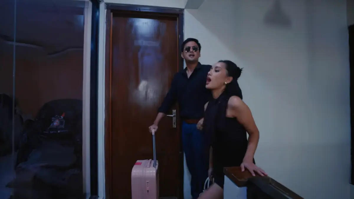 Pasangan Siska Minbite dan Akbar berbagi pengalaman honeymoon di Eropa dengan momen bahagia bersama. (BTV/AI)