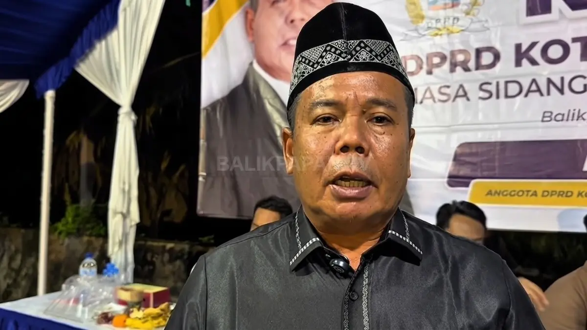 BPBD meninjau retakan tanah sebagai dasar kajian teknis untuk menentukan langkah penanganan dan mitigasi yang tepat. (BTV/AI)