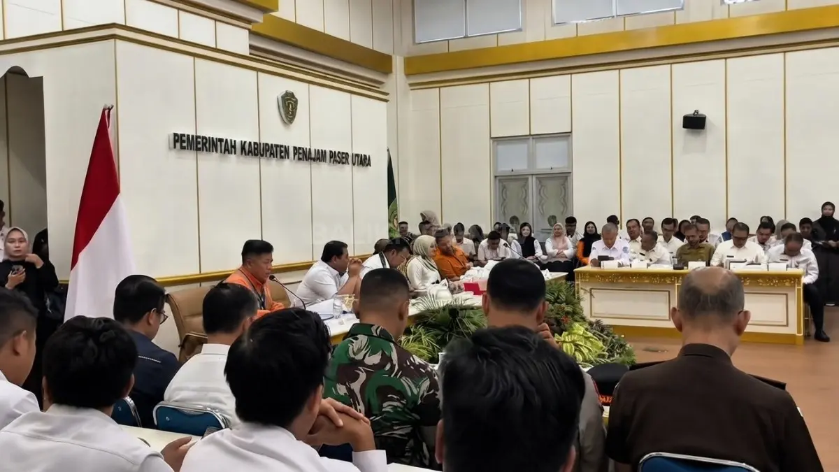Bupati PPU menegaskan pemerintah wajib memastikan seluruh anak memperoleh akses pendidikan sesuai amanat wajib belajar 12 tahun. (BTV/AI)