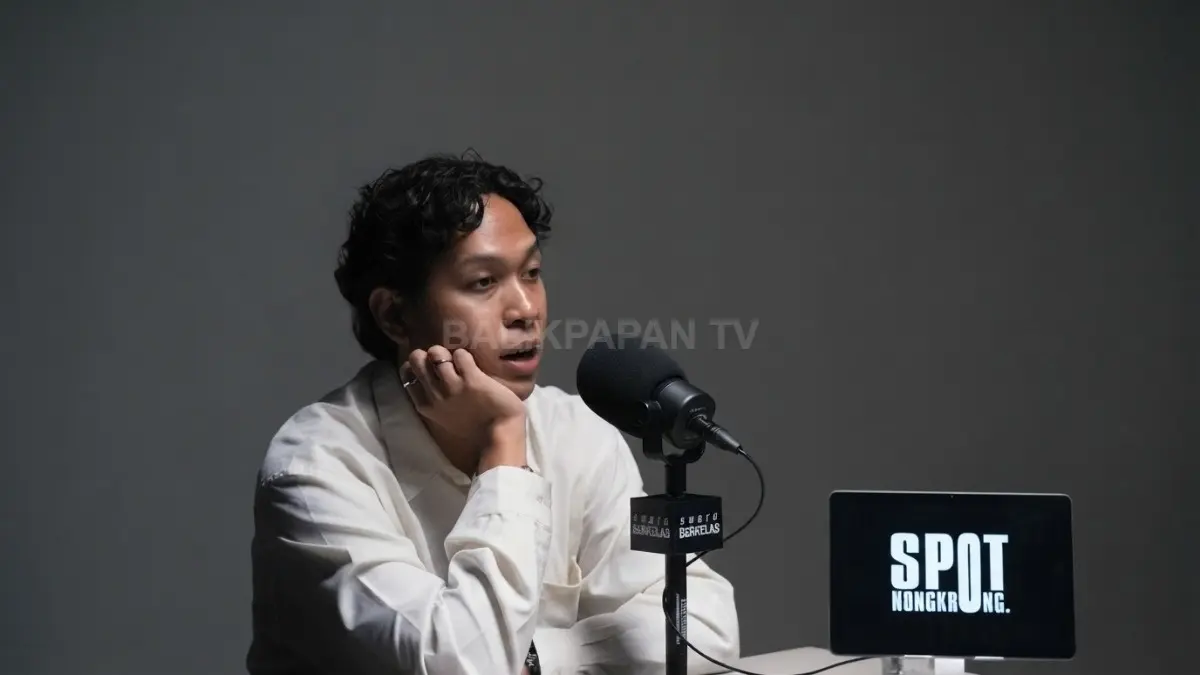 Menyaring informasi secara kritis membantu membangun keputusan objektif, kepercayaan diri, dan pola pikir yang lebih matang. (BTV/AI)