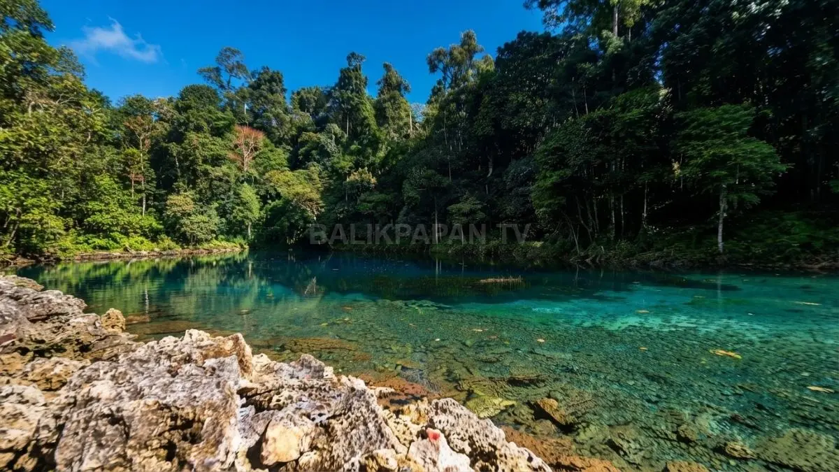 Pesona Telaga Biru Tulung Ni
