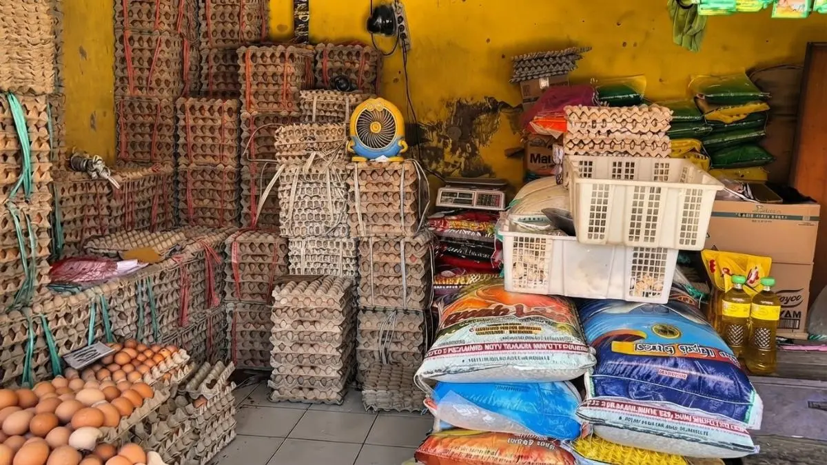 Kenaikan harga telur di Penajam Paser Utara dipicu kendala distribusi pasokan dari daerah pemasok. (BTV/AI)