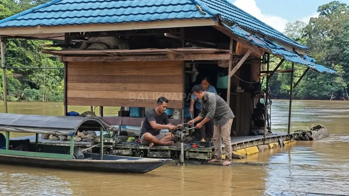 Perjalanan menggunakan perahu kelotok menuju Dusun Kamenran di pedalaman Sungai Teweh, Kalimantan Tengah. (BTV/AI)