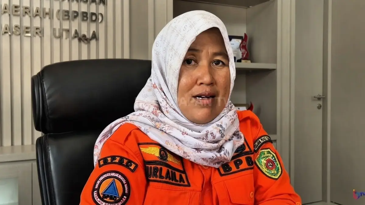 Warga diimbau mewaspadai gelombang laut tinggi akibat musim angin selatan di perairan Penajam Paser Utara. (BTV/AI)