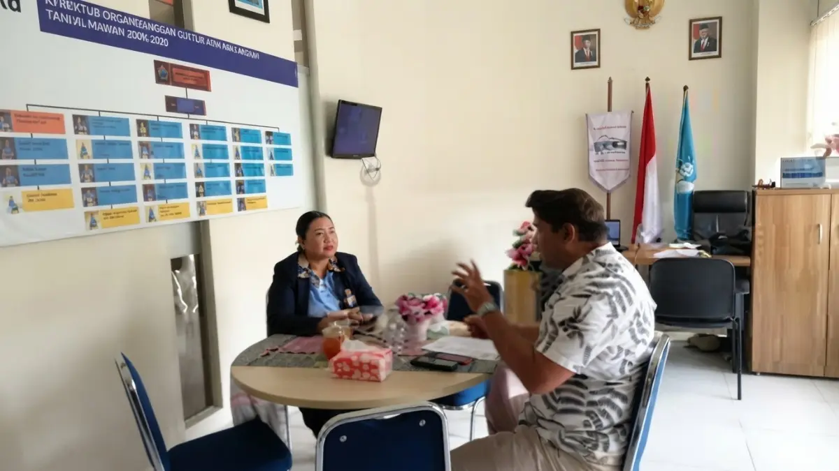 Direktur Reserse Narkoba Polda Kaltim berdiskusi dengan pihak SMA Kristen IPEKA Balikpapan untuk memperkuat pencegahan penyalahgunaan narkoba di lingkungan sekolah.