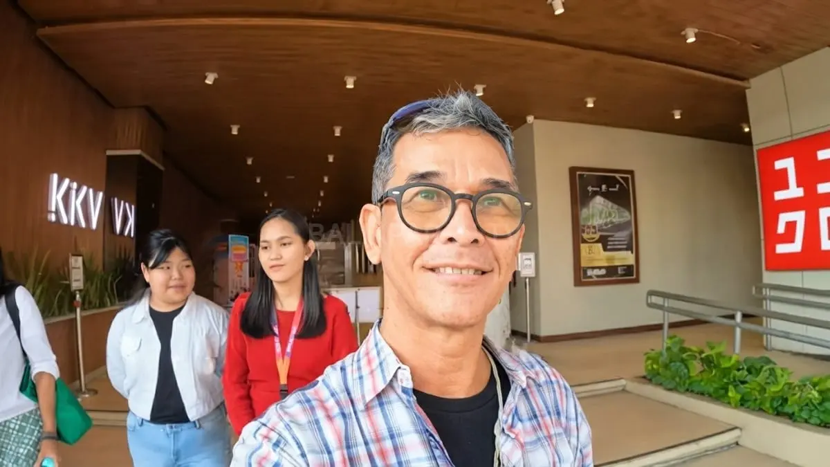 Panorama gedung modern Balikpapan membuktikan Kalimantan berkembang sebagai kota metropolitan yang terus bertumbuh pesat. [BTV:AI]