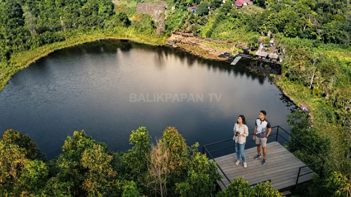 Pesona Danau Beluk berpadu dengan legenda asal-usul yang diwariskan turun-temurun masyarakat setempat memperkaya identitas budaya (BTV/AI)
