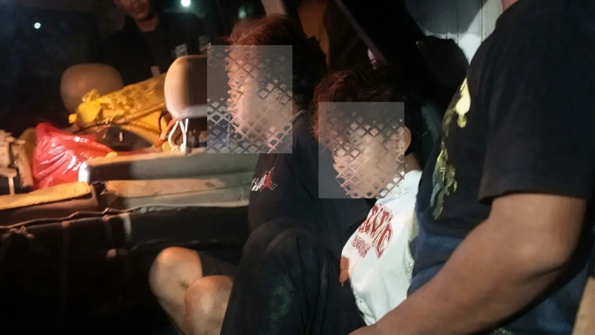 Ahmad Fahmi Assailillah dan Muhammad Abdilah saat dibekuk Unit Reskrim Polsekta Samarinda Kota di Jalan Siti Aisyah, Kelurahan Teluk Lerong Ilir, Kecamatan Samarinda Ulu.
