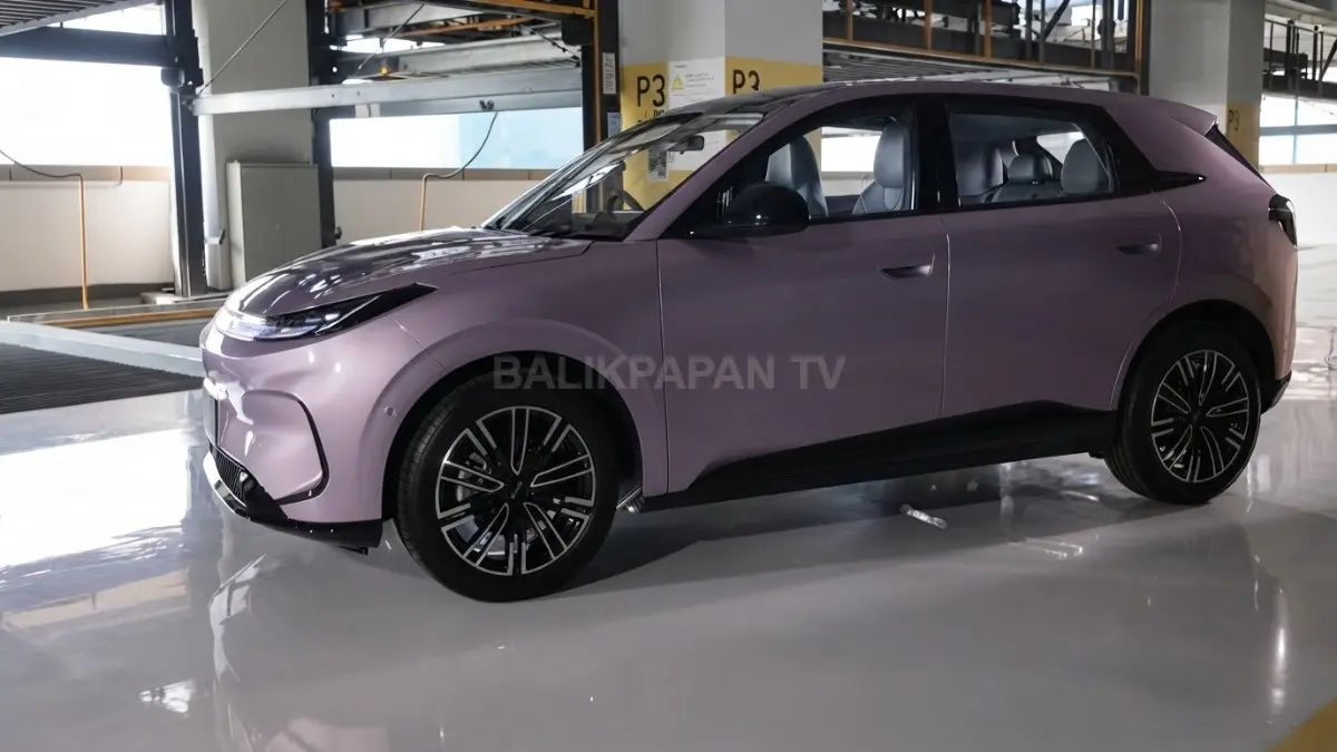 BAIC T1 hadir menawarkan mobil listrik nyaman dengan fitur premium untuk kebutuhan mobilitas modern sehari-hari bersama. (BTV/AI)