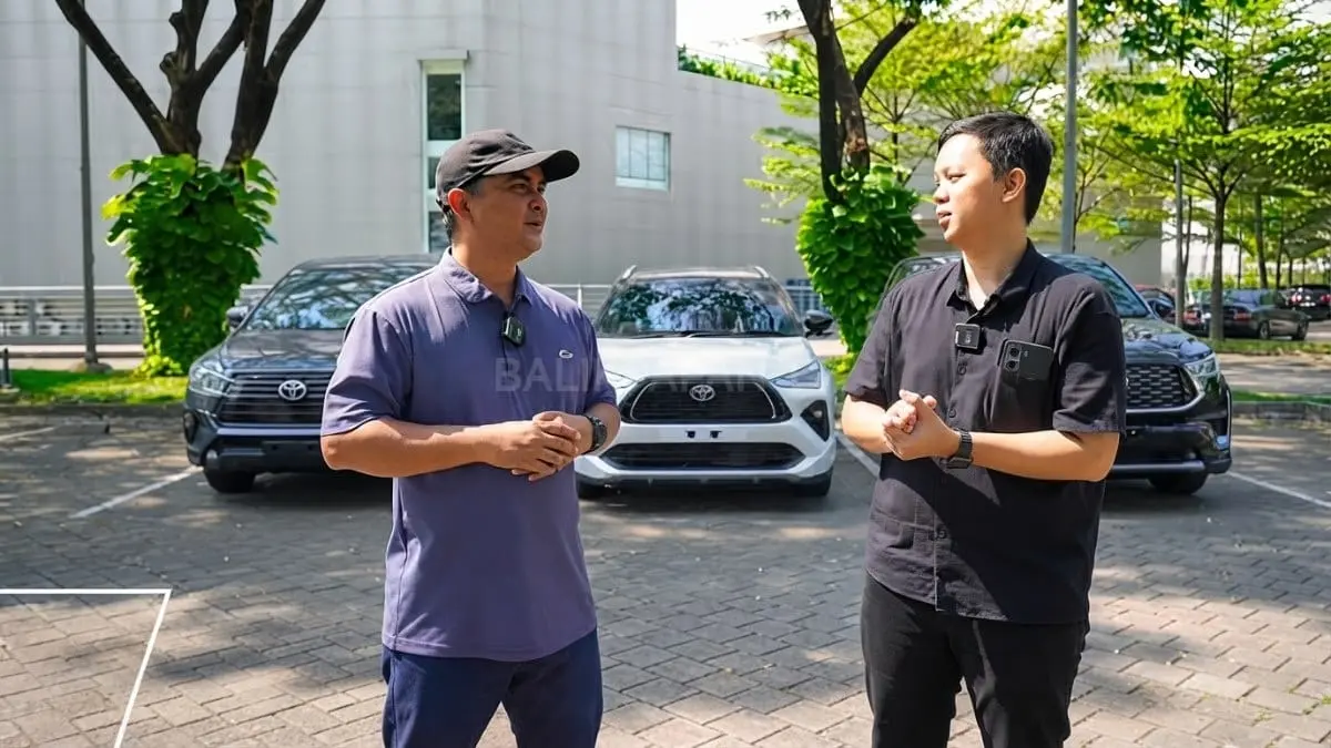 Promo besar Toyota Auto2000 membuat Innova Reborn Diesel semakin terjangkau bagi keluarga Indonesia modern semua [BTV:AI]