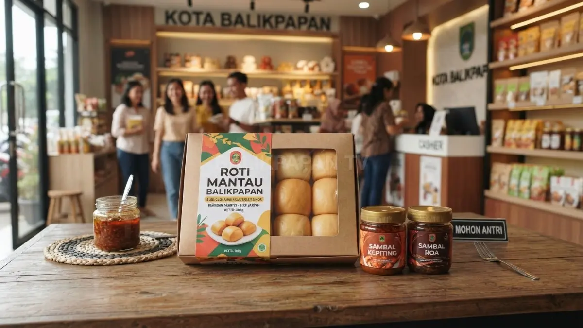 buatkan gambar Aneka Roti Mantau kemasan oleh-oleh khas Balikpapan lengkap dengan saus pendamping praktis untuk dibawa pulang. (BTV/AI)