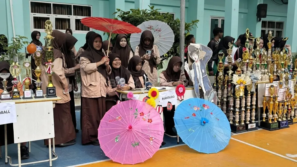 Siswa SMKN 2 Balikpapan mengeksplorasi beragam ekstrakurikuler sesuai minat bakat dan pengembangan diri optimal (BTV/AI)