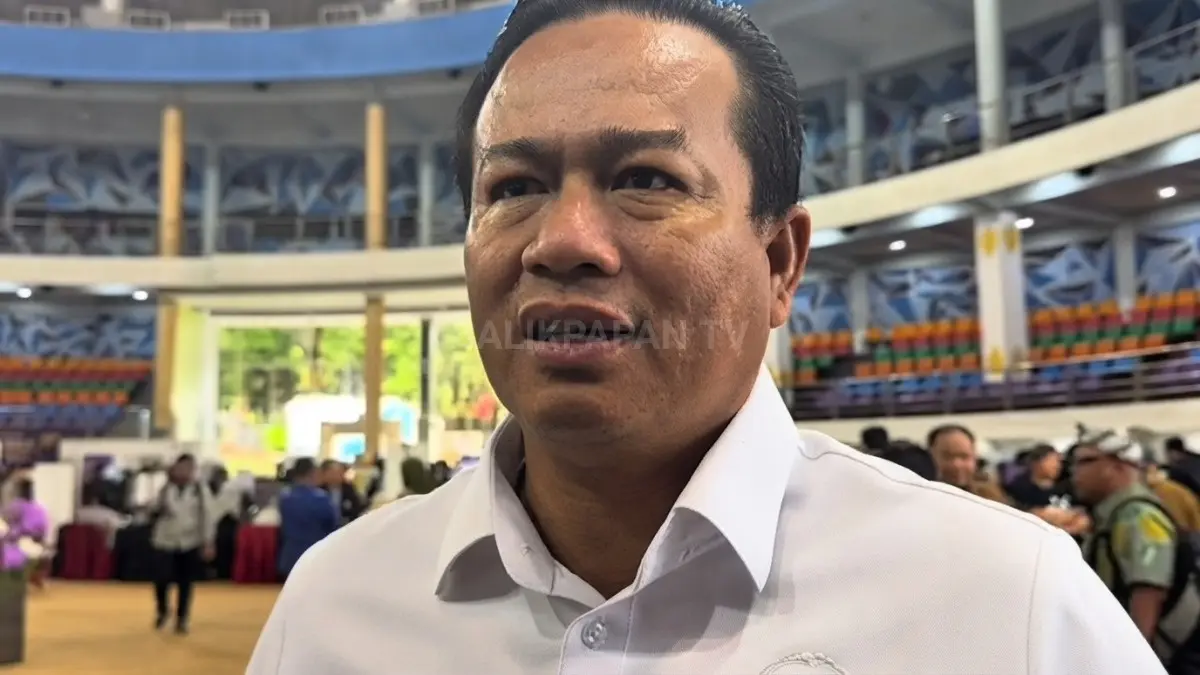 Evaluasi Bursa Kerja Balikpapan menegaskan perlunya pelatihan adaptif agar tenaga kerja lokal siap memenuhi kebutuhan industri. (BTV/AI)
